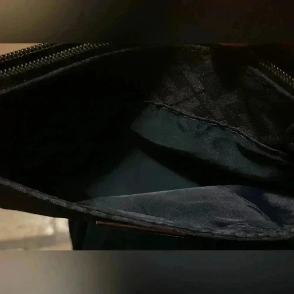 Tommy Hilfiger Makeup Bag - Picture 3 of 5
